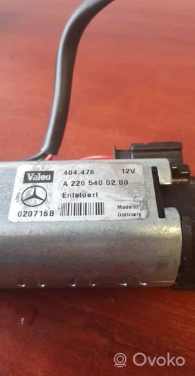 Mercedes-Benz C W203 Motorino di regolazione piantone dello sterzo A2205400288