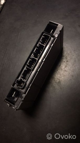 Lexus RX 450H Set scatola dei fusibili 8264448020A