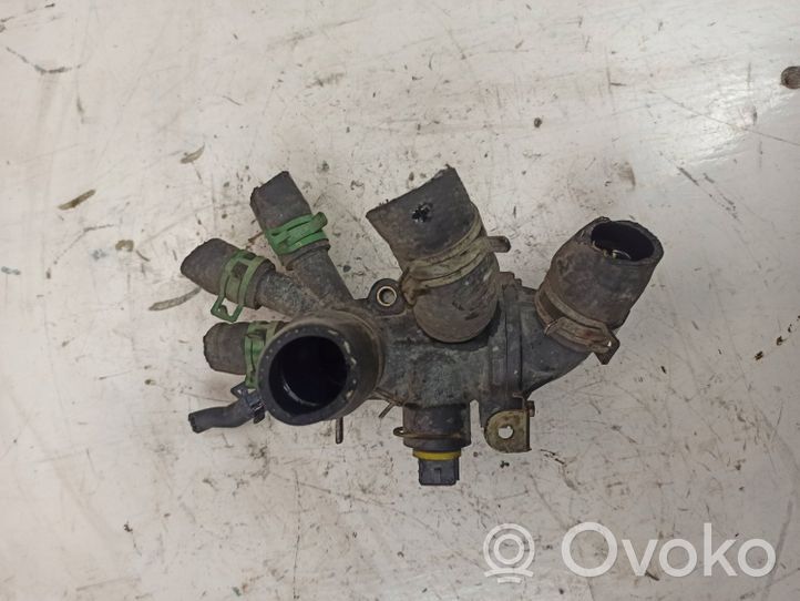 Seat Ibiza II (6k) Boîtier de thermostat 030121117N