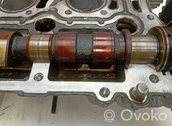 Volvo S40, V40 Culata del motor 1001853