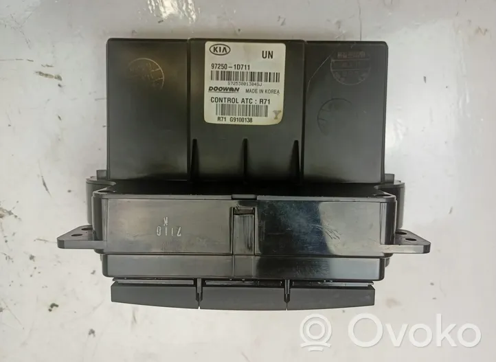 KIA Carens II Panel klimatyzacji / Ogrzewania 97250-1D711