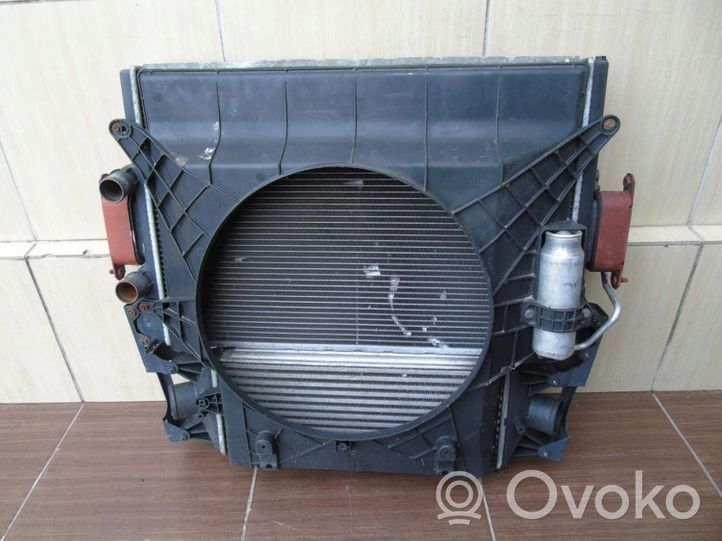 Iveco Daily 3rd gen Set del radiatore 