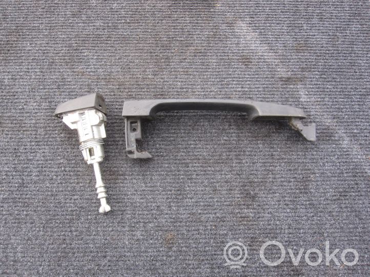 Toyota Yaris Klamka zewnętrzna drzwi przednich N0501336