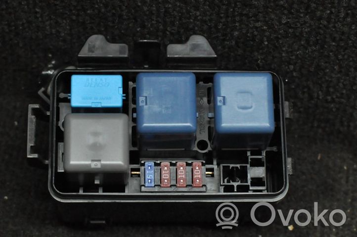 Lexus RX 330 - 350 - 400H Fuse box set 8266248320