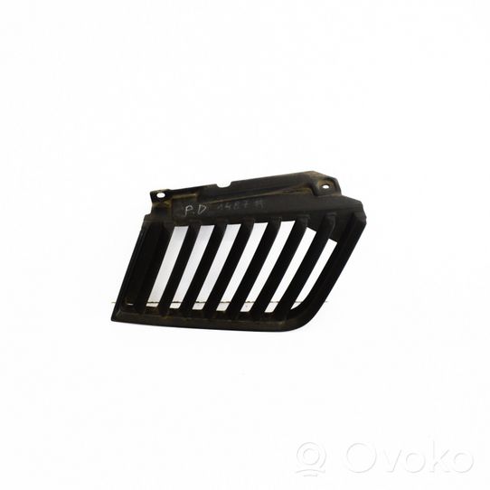 Mitsubishi L200 Grille inférieure de pare-chocs avant 142328142330