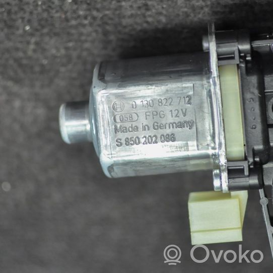 Audi A3 S3 8V Moteur de lève-vitre de porte arrière 5Q0959802