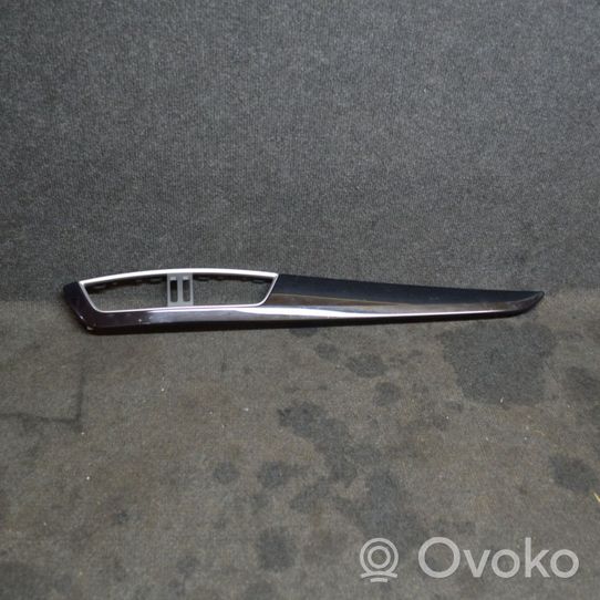 Mercedes-Benz C W204 Rivestimento del vano portaoggetti del cruscotto A2046801471