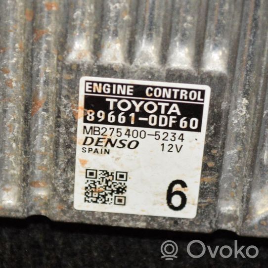 Toyota Yaris Centralina/modulo del motore 896610DF60