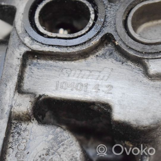 Opel Astra H Nakrętka filtra oleju 1040142