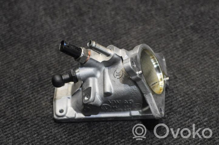 Volkswagen Beetle A5 Altra parte del vano motore 04L128637B