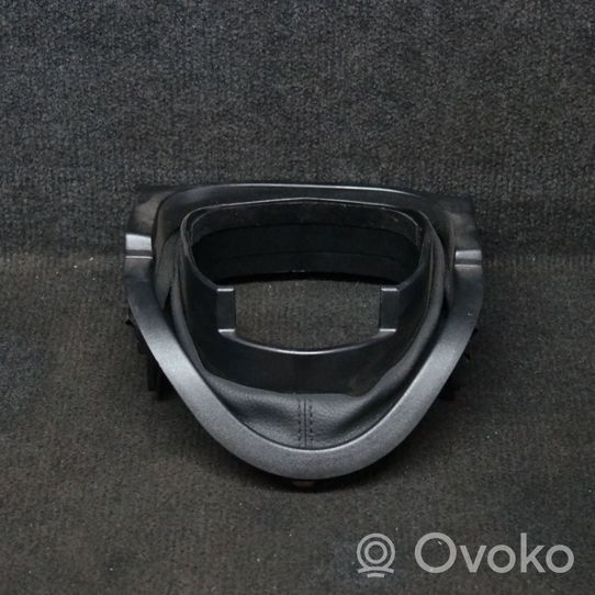 Mercedes-Benz ML W164 Rivestimento in plastica cornice della leva del cambio A1811231807