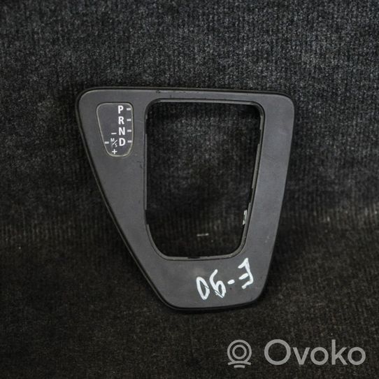 BMW 3 E90 E91 Ramka drążka zmiany biegów 7155643