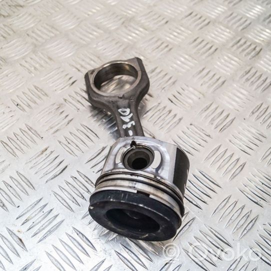 Ford Focus Piston 1699376