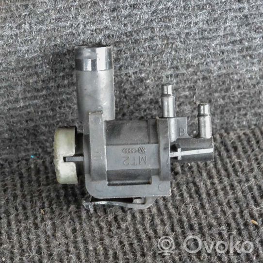 Audi A4 S4 B7 8E 8H Valvola centrale del freno 1J0906283C