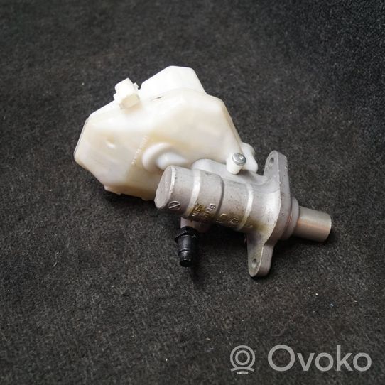 Volvo V60 Główny cylinder hamulca 03350885561