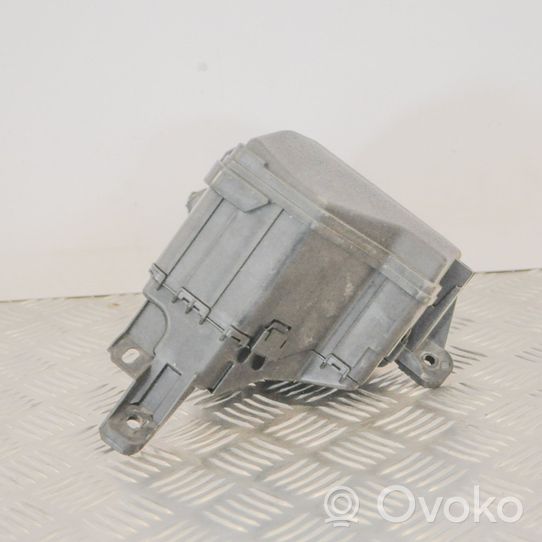 Toyota Verso-S Set scatola dei fusibili 8266252480