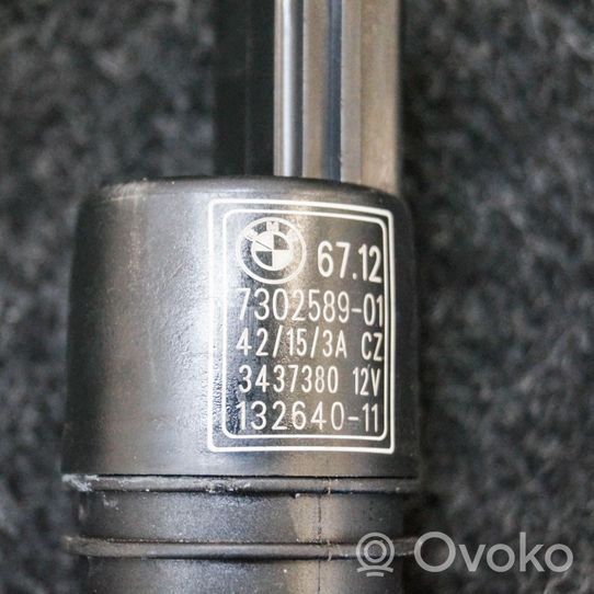 BMW 4 F32 F33 Pompa spryskiwacza szyby przedniej / czołowej 7302589