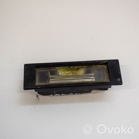 BMW Z4 E85 E86 Lampa oświetlenia tylnej tablicy rejestracyjnej 7165735