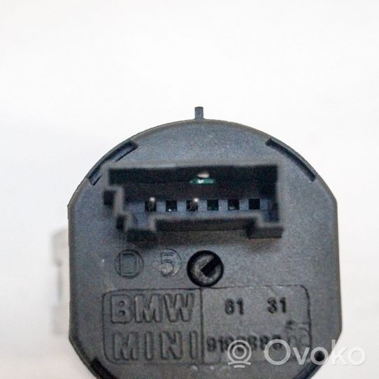 BMW 1 F20 F21 Keleivio oro pagalvės jungtukas 9196886