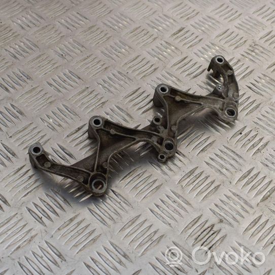 Audi A4 S4 B7 8E 8H Altra parte del vano motore 06E133340A