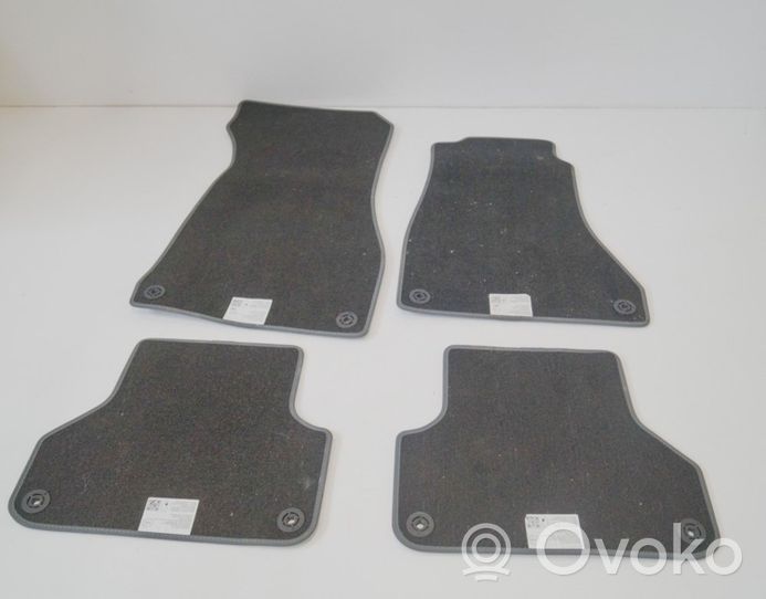 Audi A4 S4 B9 Kit tapis de sol auto 