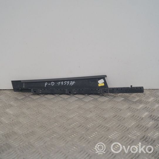 Audi A4 S4 B9 Отделка стекла передней двери 8W0837902