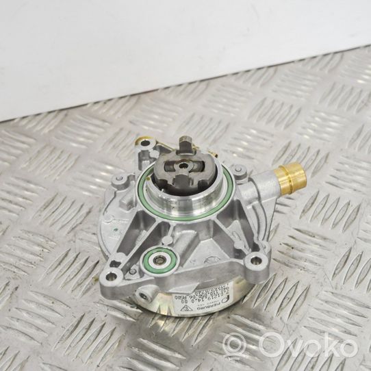 Porsche Macan Vacuum pump 