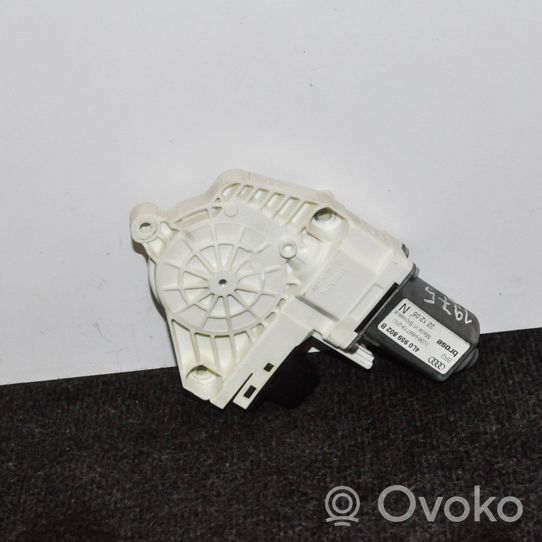 Audi Q7 4L Motorino alzacristalli della portiera anteriore 4L0959802B