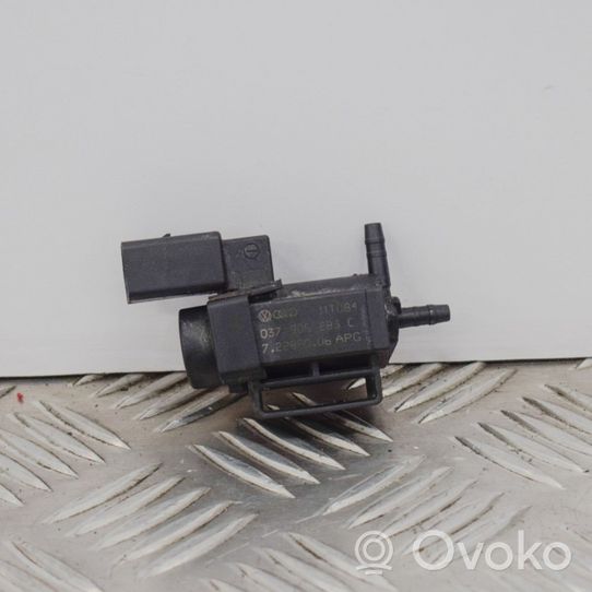 Audi A5 8T 8F Valve de freinage 037906283C