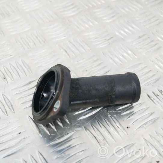 Volkswagen PASSAT B6 Tube d'admission d'air 045121121A