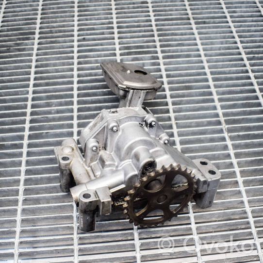 Volvo V50 Oil pump 