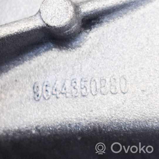 Volvo V50 Pompe à huile 