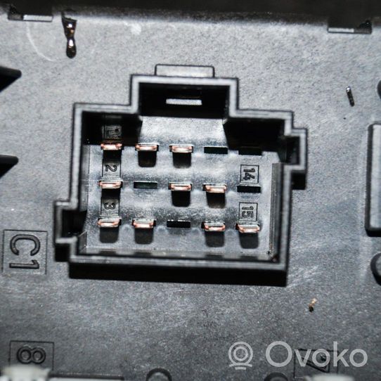 Volkswagen Crafter Fuse box set 9065450201