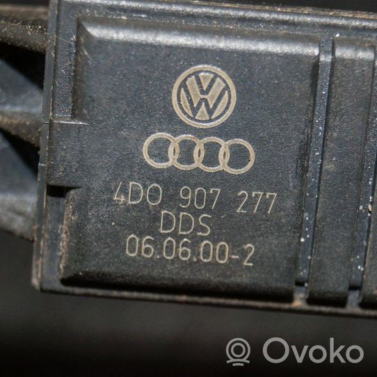 Audi A8 S8 D2 4D Amplificatore antenna 4D0907277