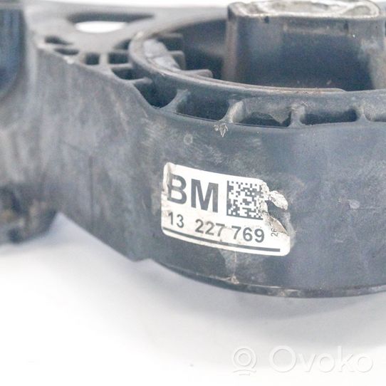 Opel Insignia A Supporto della scatola del cambio 13227769