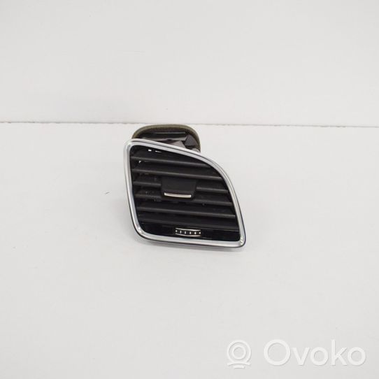 Audi Q3 8U Lango oro grotelės 8U2820902D