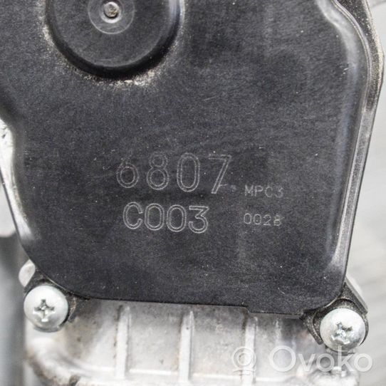 Renault Kadjar Etupyyhkimen vivusto ja moottori 6807C003