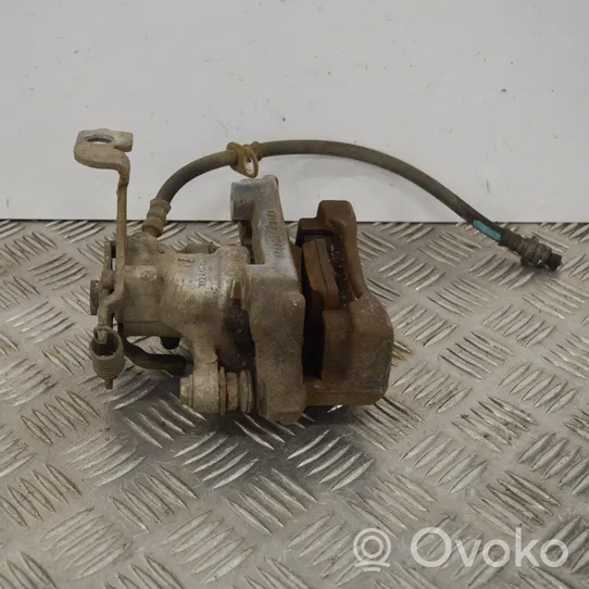 Toyota Auris E180 Tylny zacisk hamulcowy 0204Y01988