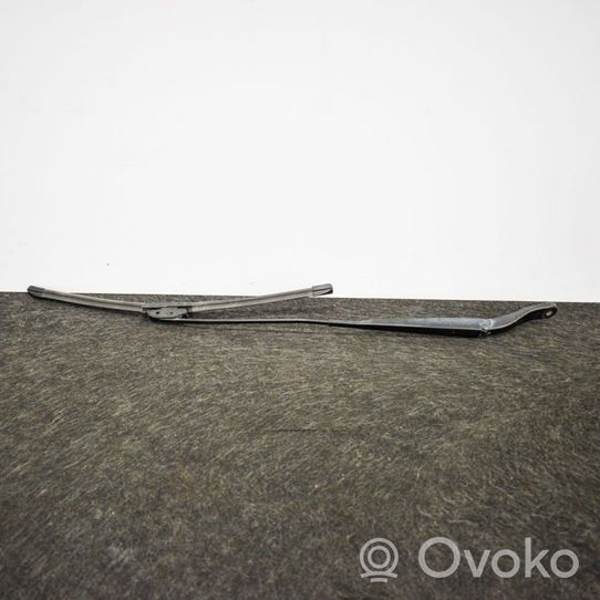 Renault Master III Windshield/front glass wiper blade 8200734776