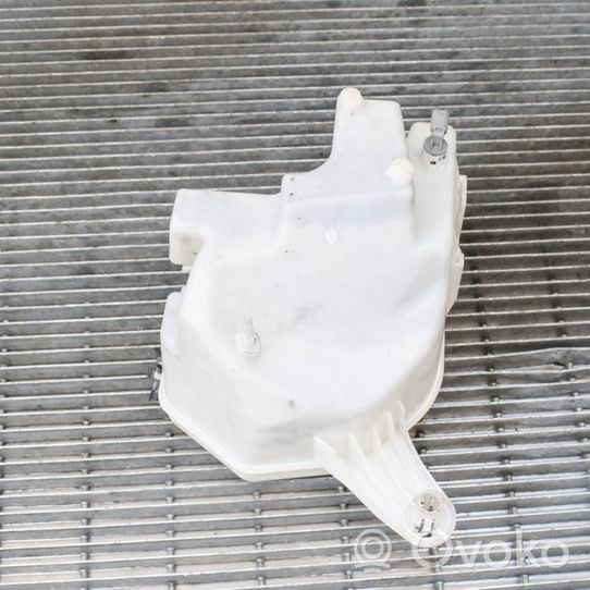 BMW Z4 E89 Lamp washer fluid tank 118680