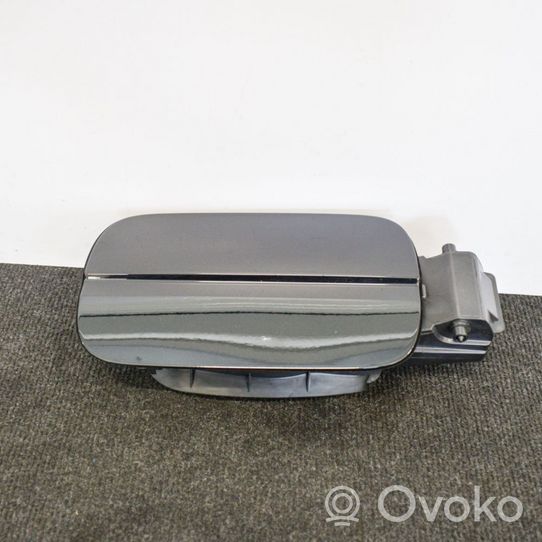 Audi A4 S4 B9 Dekoratīvā apdare pie degvielas tvertnes vāciņa 8W0809906