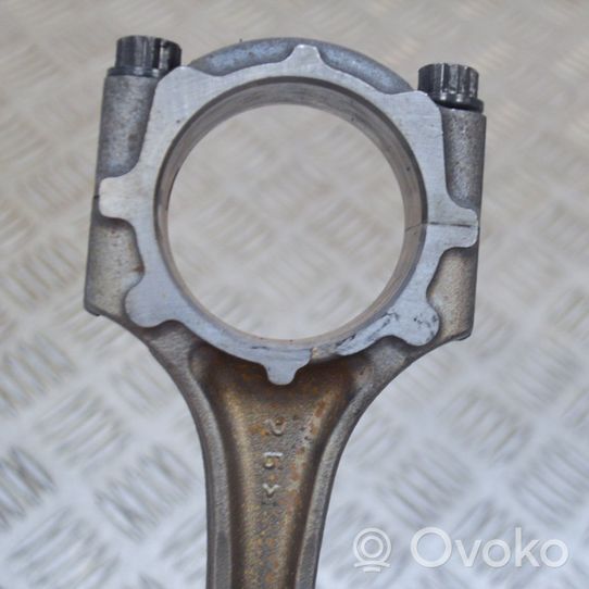 Toyota Auris 150 Piston 