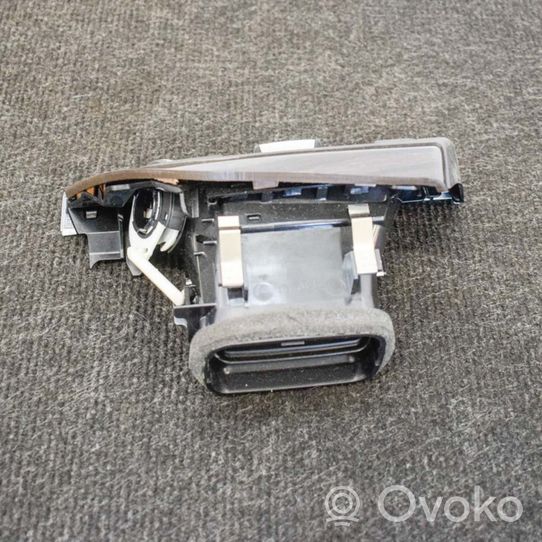 BMW 2 F22 F23 Dysze / Kratki nawiewu deski rozdzielczej 92053559205375