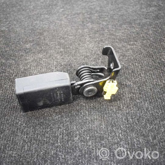 Mercedes-Benz GLA W156 Rear seatbelt buckle A1768600369