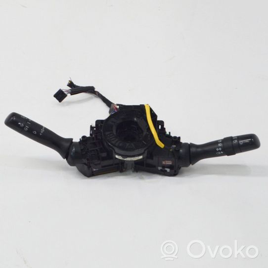 Toyota Yaris Leva/interruttore dell’indicatore di direzione e tergicristallo 892450D020