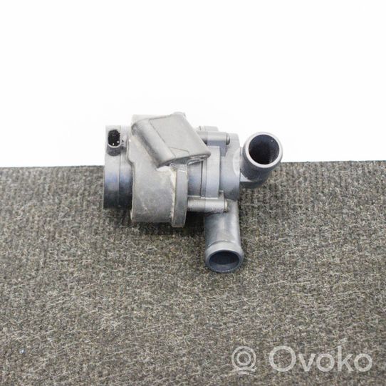 Volvo XC60 Pompe à eau de liquide de refroidissement 31332380
