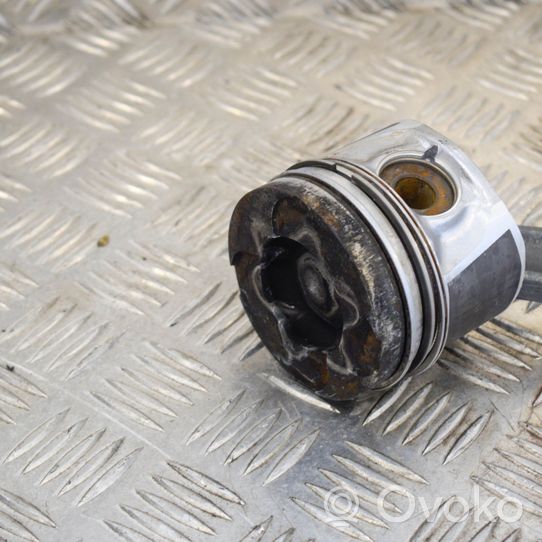 Mercedes-Benz A W168 Piston 