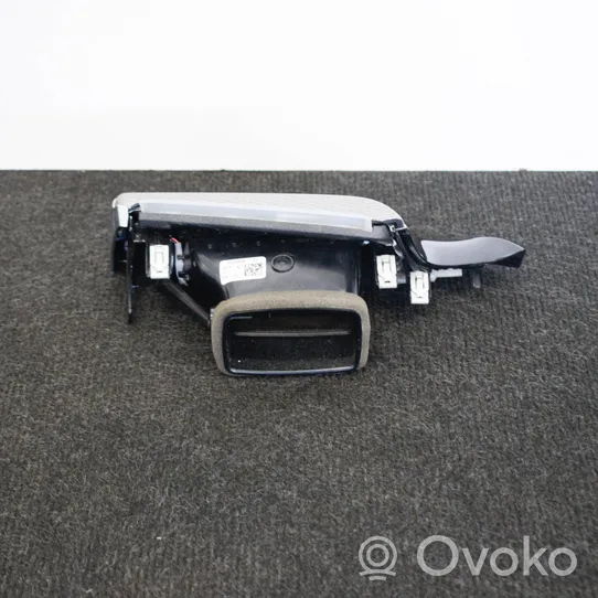 BMW 5 G30 G31 Copertura griglia di ventilazione cruscotto 9330858