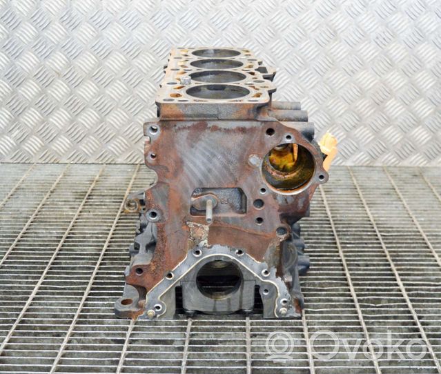 Audi A4 S4 B7 8E 8H Engine block 038100104PX