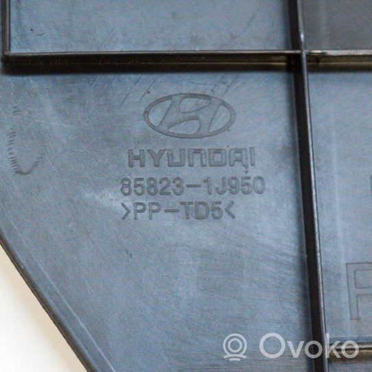 Hyundai i20 (PB PBT) Inne części wnętrza samochodu 858231J950